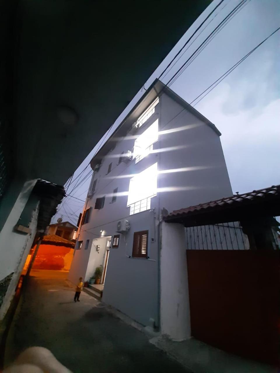 Aleksi&Eli Apartment Shkoder Ngoại thất bức ảnh