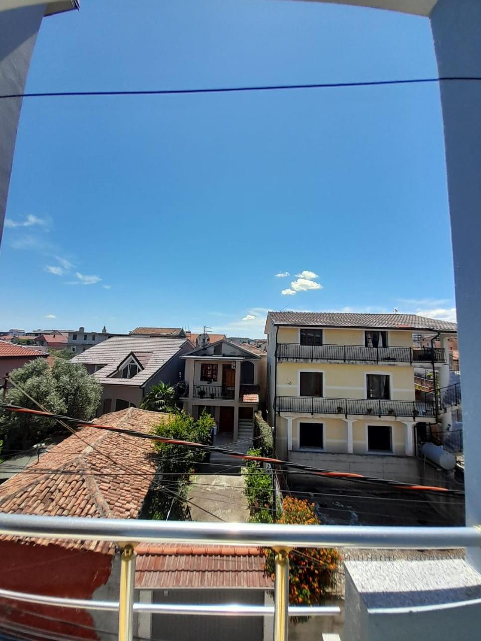 Aleksi&Eli Apartment Shkoder Ngoại thất bức ảnh