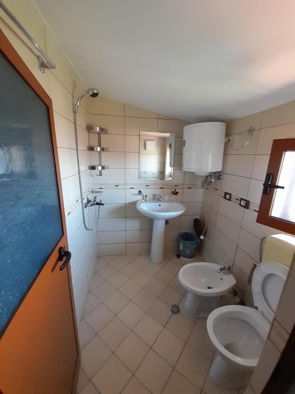 Aleksi&Eli Apartment Shkoder Ngoại thất bức ảnh