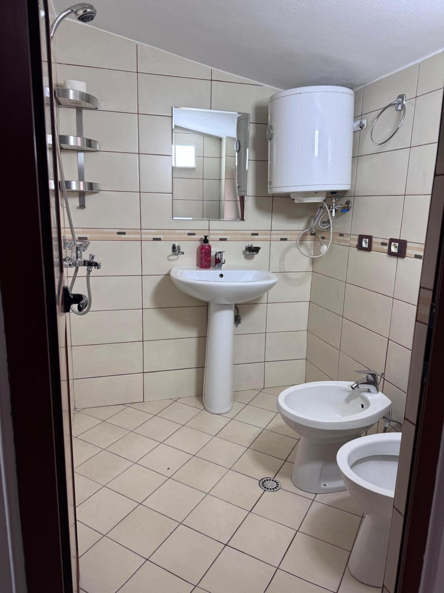 Aleksi&Eli Apartment Shkoder Ngoại thất bức ảnh